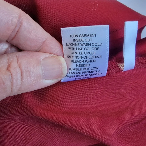 NWT Express Off the Shoulder top burgandy dark red bell sleeves S - Picture 6 of 8